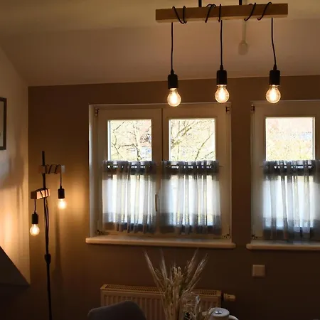 Schoene 54qm 2 1-4 Personen An Der Kreptitzer Heide Auf Ruegen - Wandern Fahrradfahren Und *