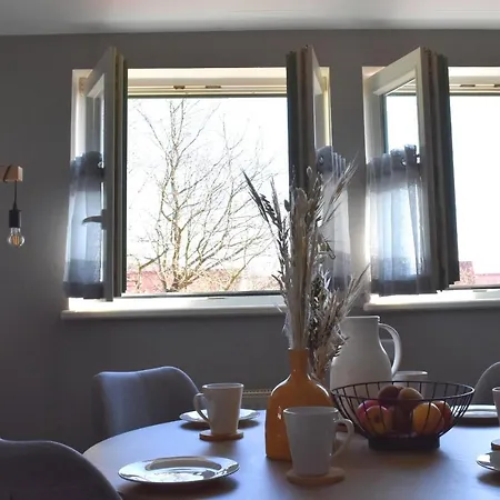 Schoene 54qm 2 1-4 Personen An Der Kreptitzer Heide Auf Ruegen - Wandern Fahrradfahren Und Apartament