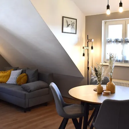 Schoene 54qm 2 1-4 Personen An Der Kreptitzer Heide Auf Ruegen - Wandern Fahrradfahren Und Apartament *