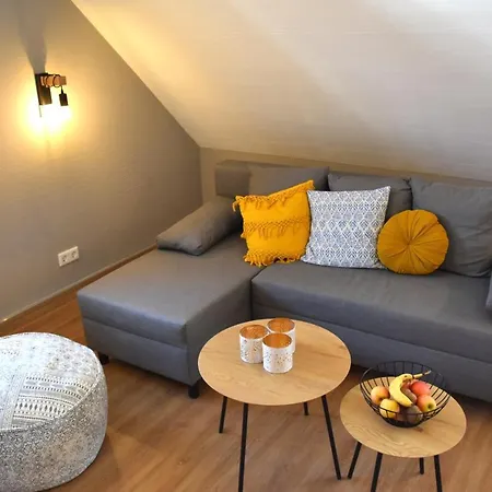 Schoene 54qm 2 1-4 Personen An Der Kreptitzer Heide Auf Ruegen - Wandern Fahrradfahren Und Apartament *