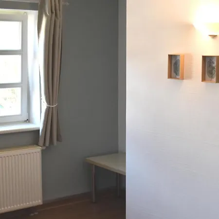 Schoene 54qm 2 1-4 Personen An Der Kreptitzer Heide Auf Ruegen - Wandern Fahrradfahren Und *