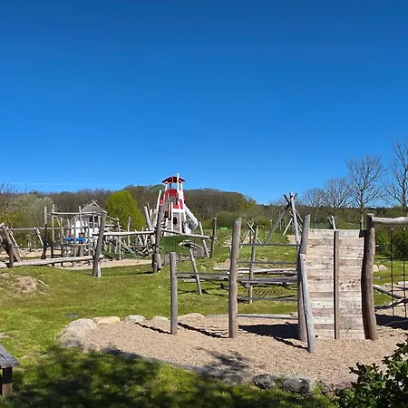 Appartement Schoene 54qm 2 1-4 Personen An Der Kreptitzer Heide Auf Ruegen - Wandern Fahrradfahren Und Bakenberg B13 Dranske