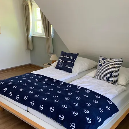 Appartement Schoene 54qm 2 1-4 Personen An Der Kreptitzer Heide Auf Ruegen - Wandern Fahrradfahren Und Bakenberg B13 Dranske
